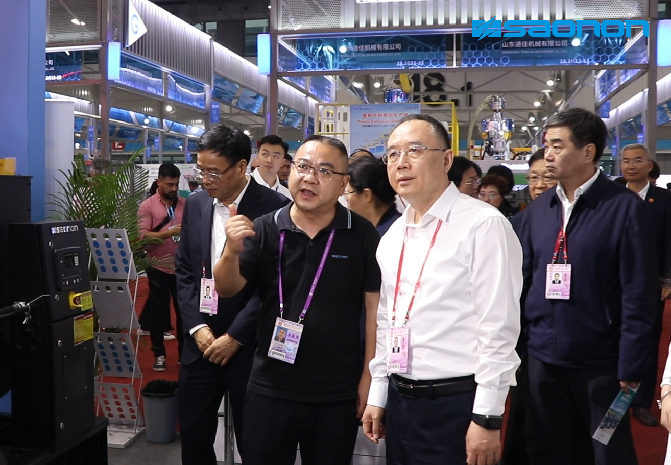 山西省委副书记、省长金湘军一行莅临龙八国际广交会展馆考察调研